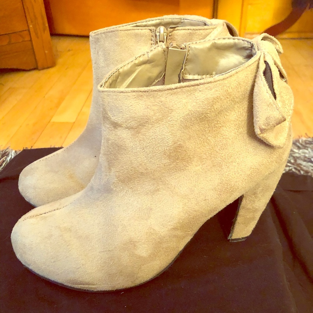 Tan Suede Booties with Bow